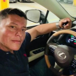 Meet your Posher, Rene